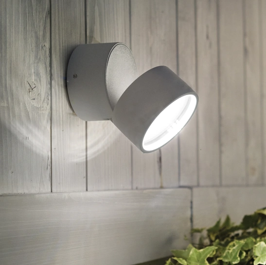 Lampada da esterno Omega di Ideal Lux