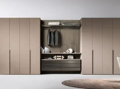Cabina armadio Gemini G225 tra due armadi a muro di Moretti Compact Giorno Notte