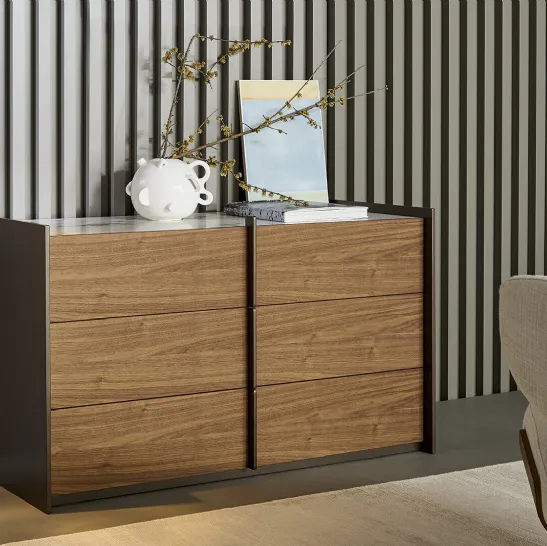 Comò Aureo con cassetti in legno e top in ceramica di Bonaldo