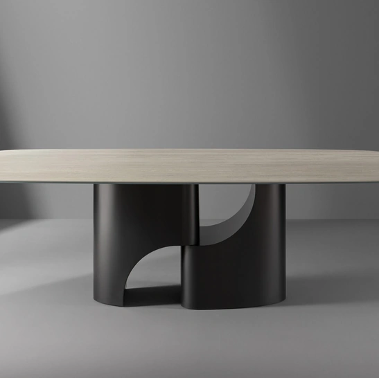 Tavolo Taijitu con top in ceramica di Bonaldo